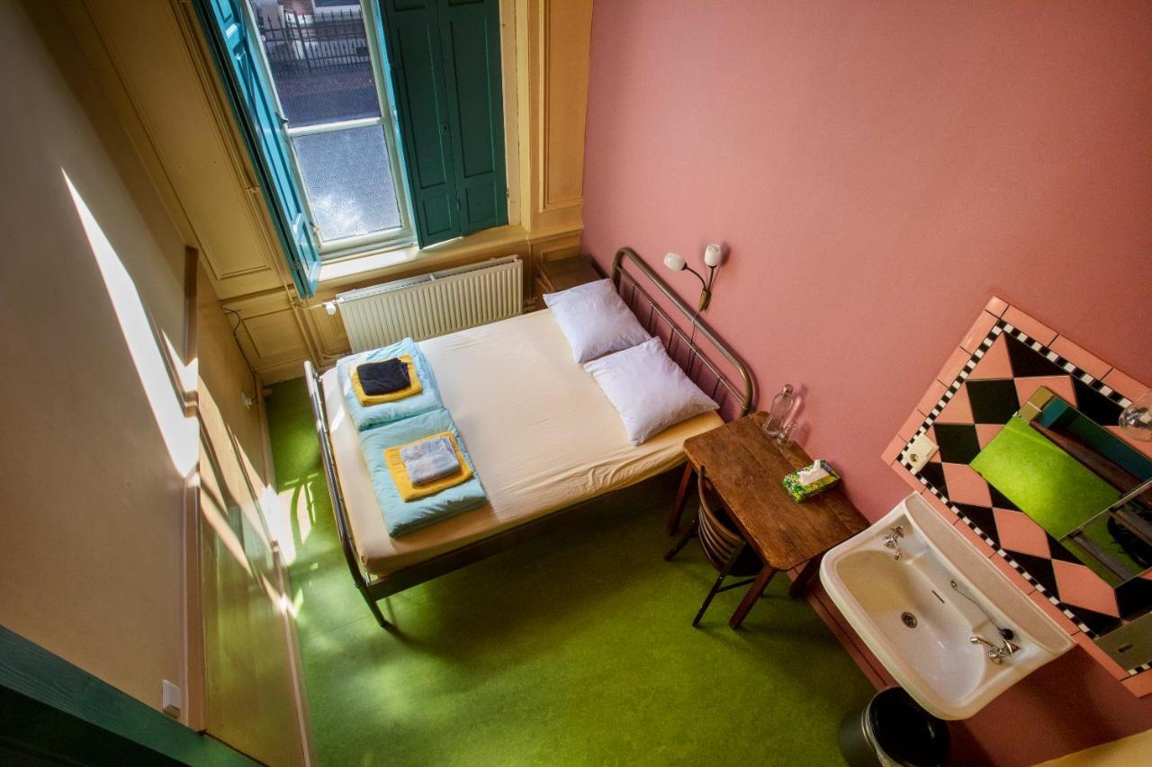 Strowis Hostel Утрехт Екстериор снимка