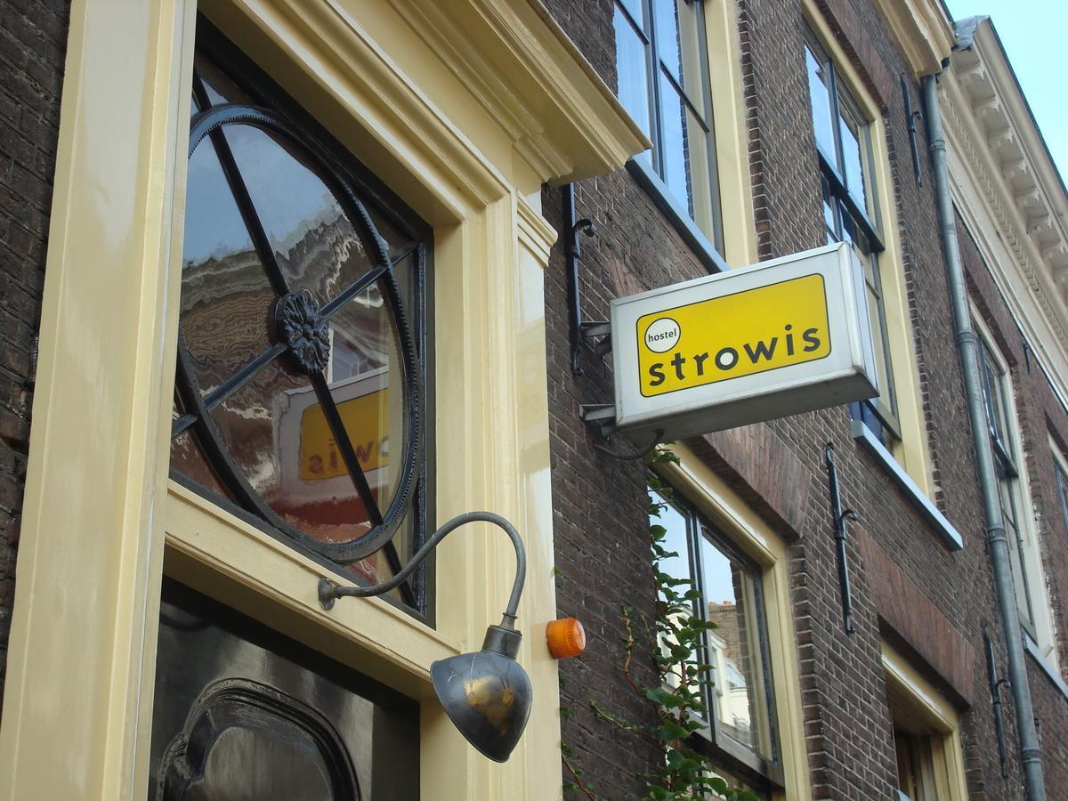 Strowis Hostel Утрехт Екстериор снимка
