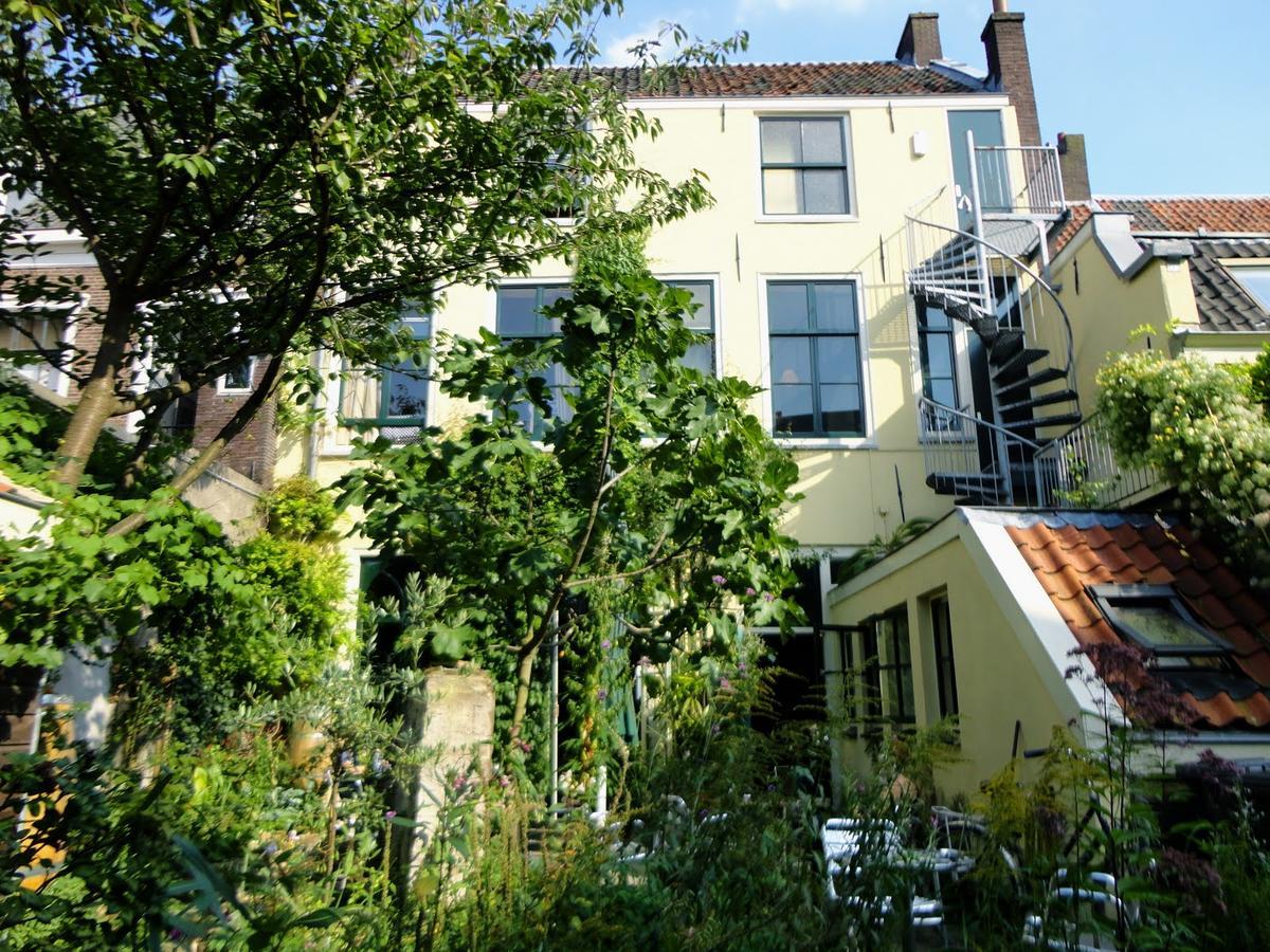 Strowis Hostel Утрехт Екстериор снимка
